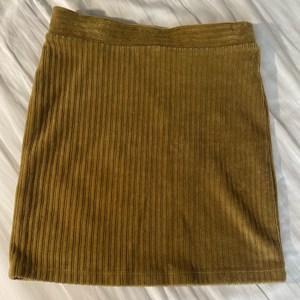 DOUBLE ZERO ribbed yellow/mustard mini skirt size small
